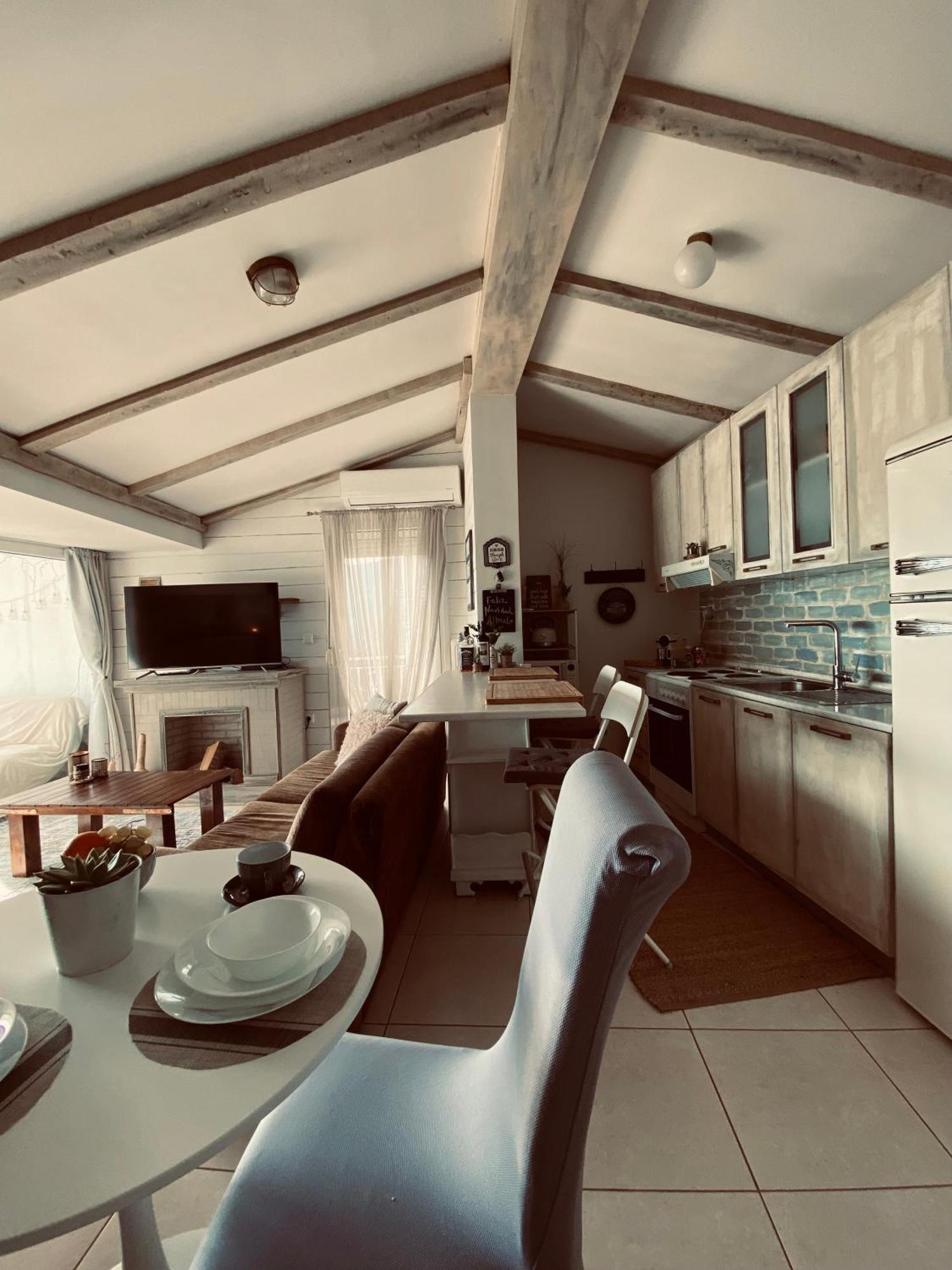 Calm Lake Balcony 카스토리아 외부 사진